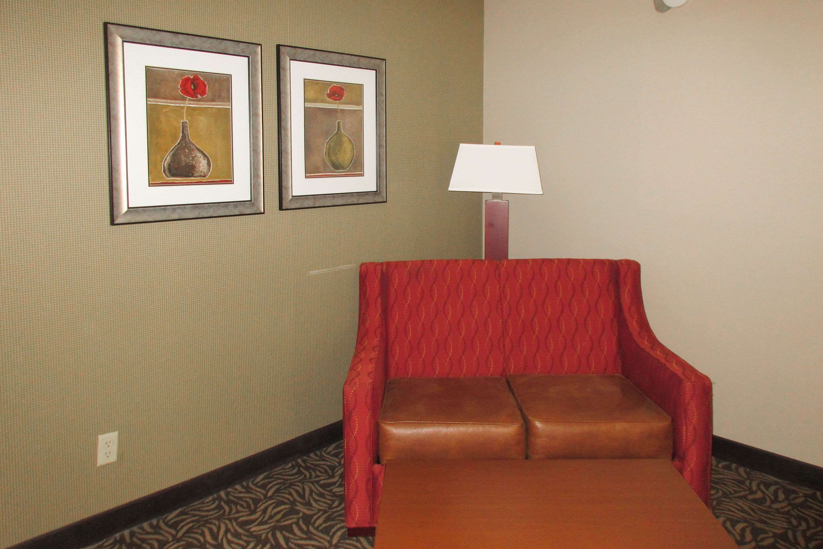 Photo - Clarion Inn & Suites Cortland - University Area