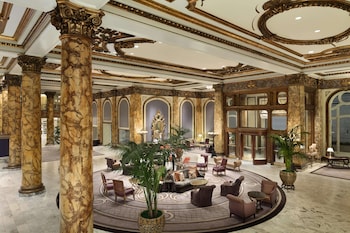 Hotel entrance and lobby at Fairmont San Francisco