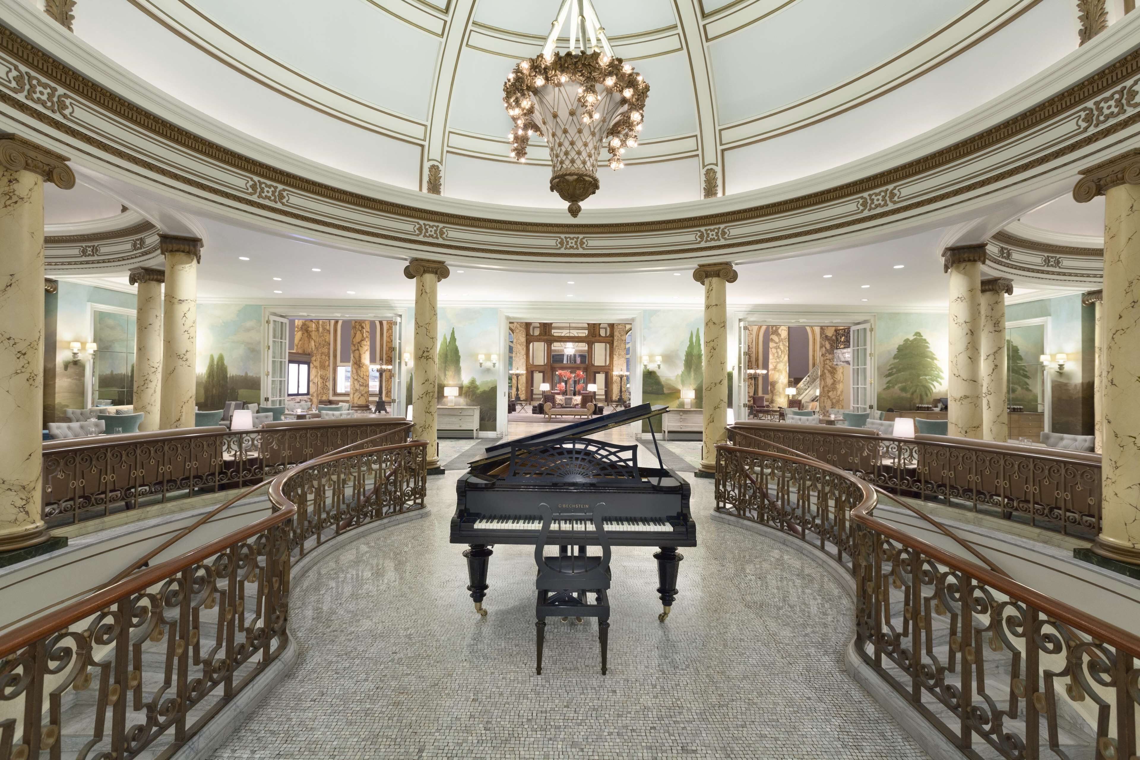 2 间餐厅，供应早餐、午餐和晚餐，亚洲菜