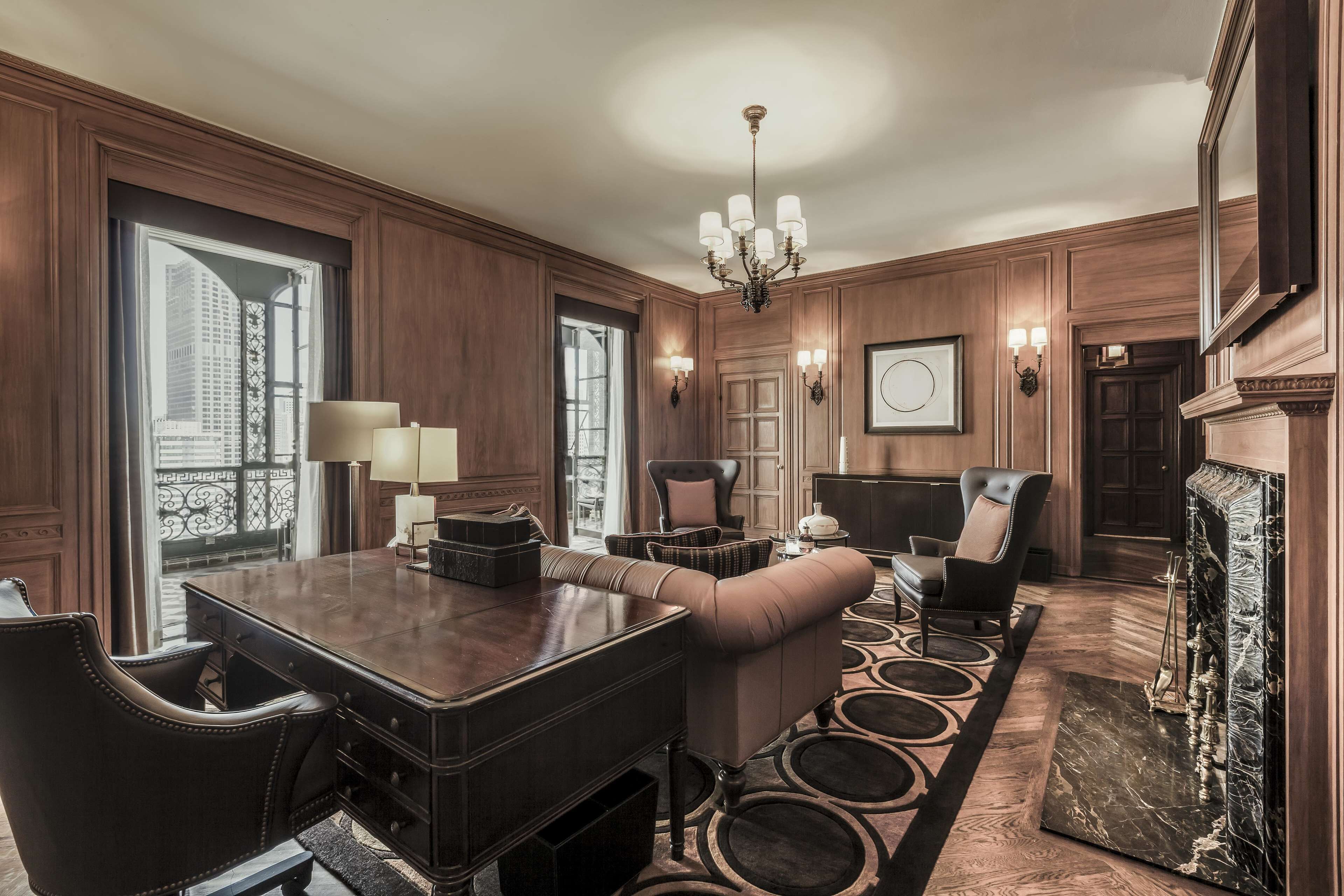 suite, 1 king bed, balcony (buckingham legacy) | 1 bedroom, frette italian sheets, premium bedding, down duvets