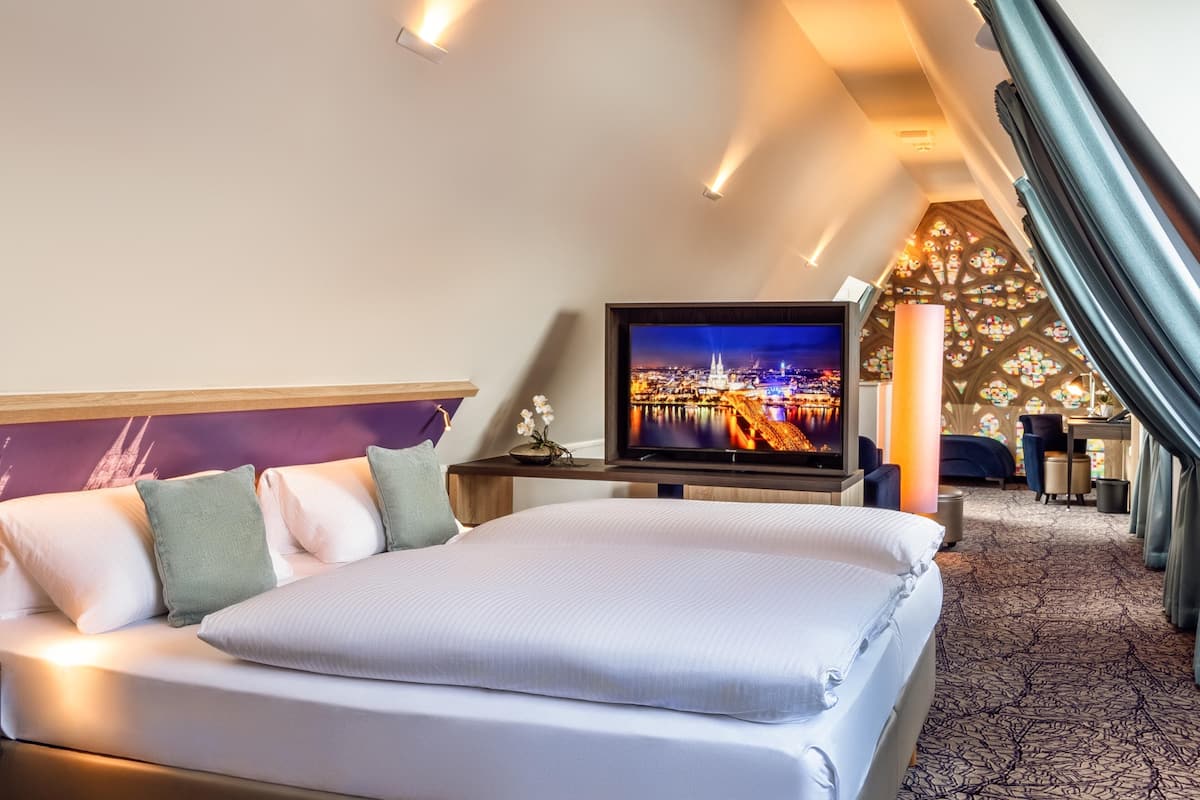 Suite junior | Ropa de cama hipoalergénica y minibar 