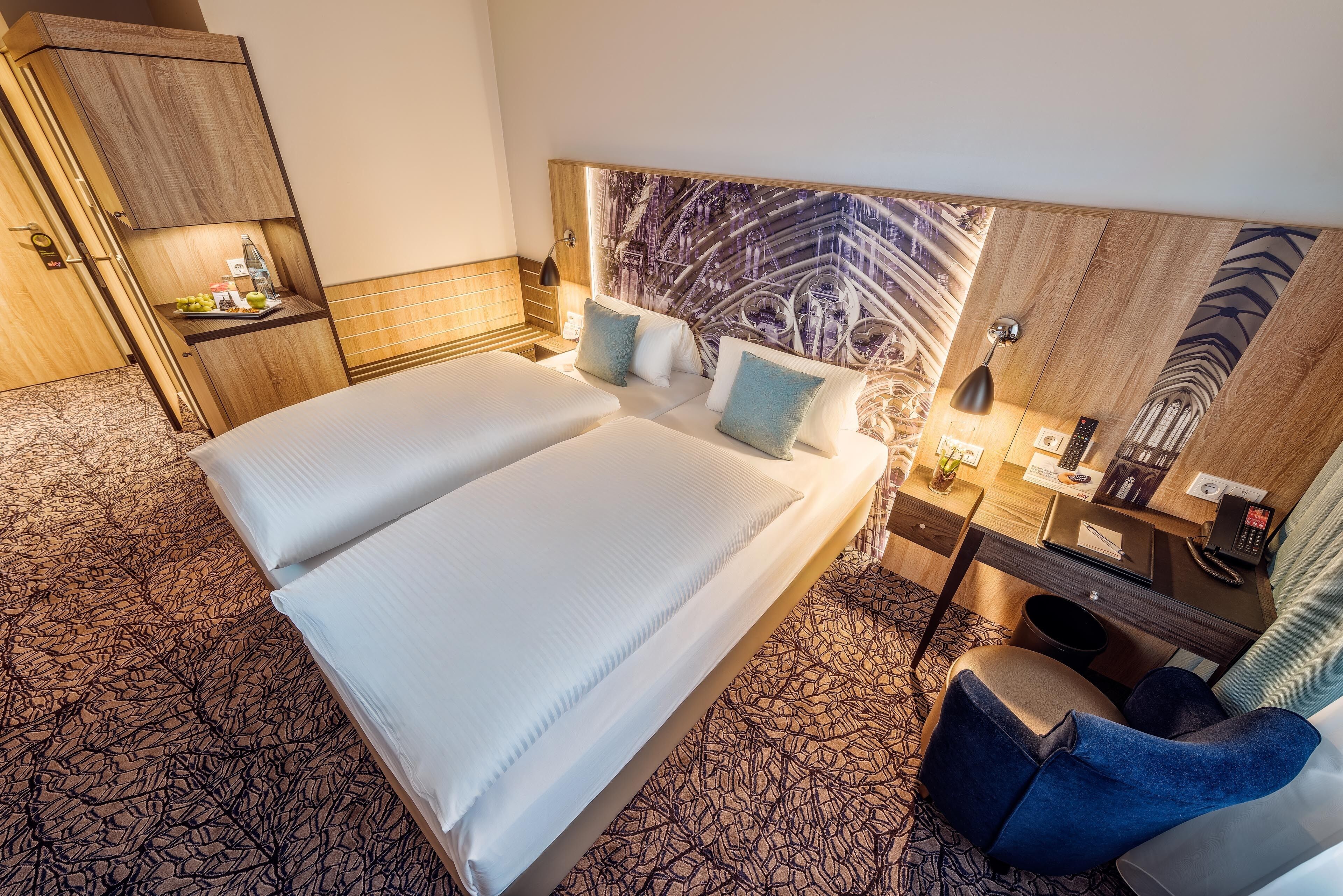 comfort double room | hypo-allergenic bedding, minibar, in-room safe, desk