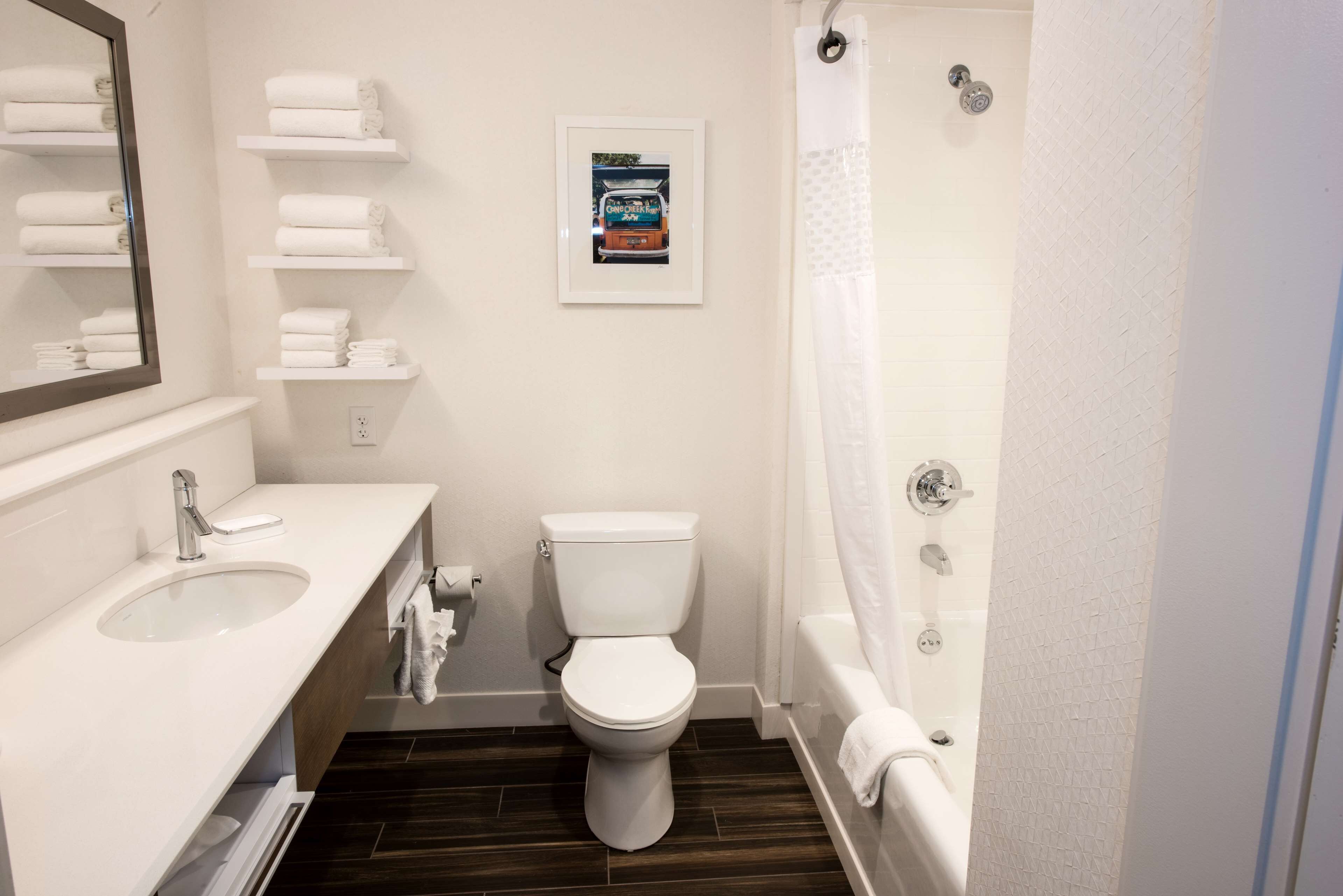 combined shower/bathtub, free toiletries, hair dryer, towels