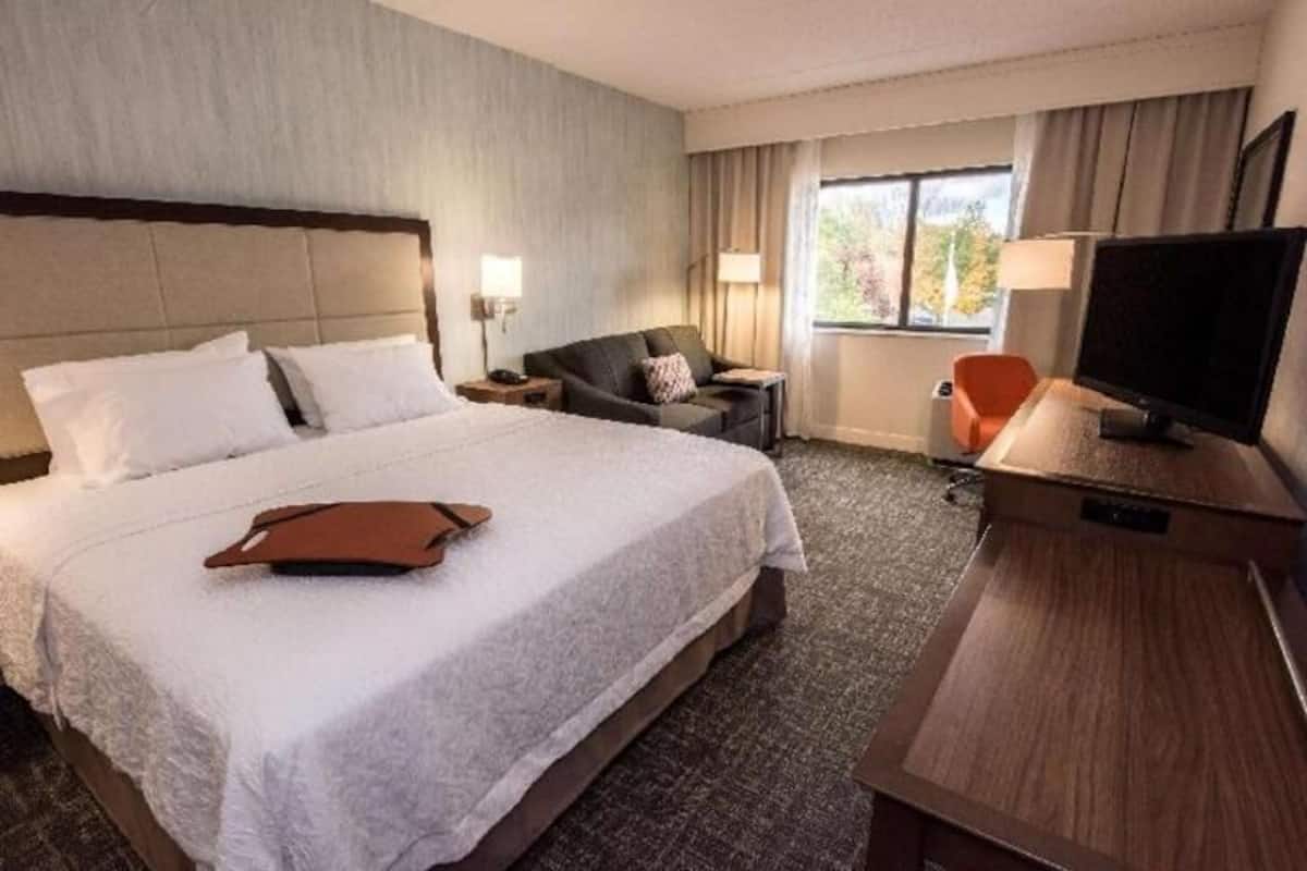 In-room safe, desk, laptop workspace, blackout curtains
