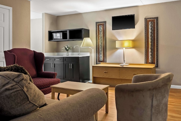 Room, 1 King Bed, Jetted Tub | Private kitchenette | Fridge, microwave, stovetop, kitchen island