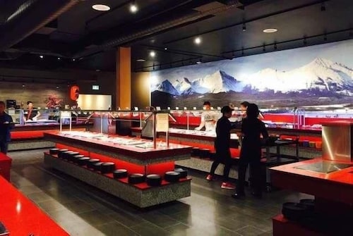 Travelodge by Wyndham Edmonton East