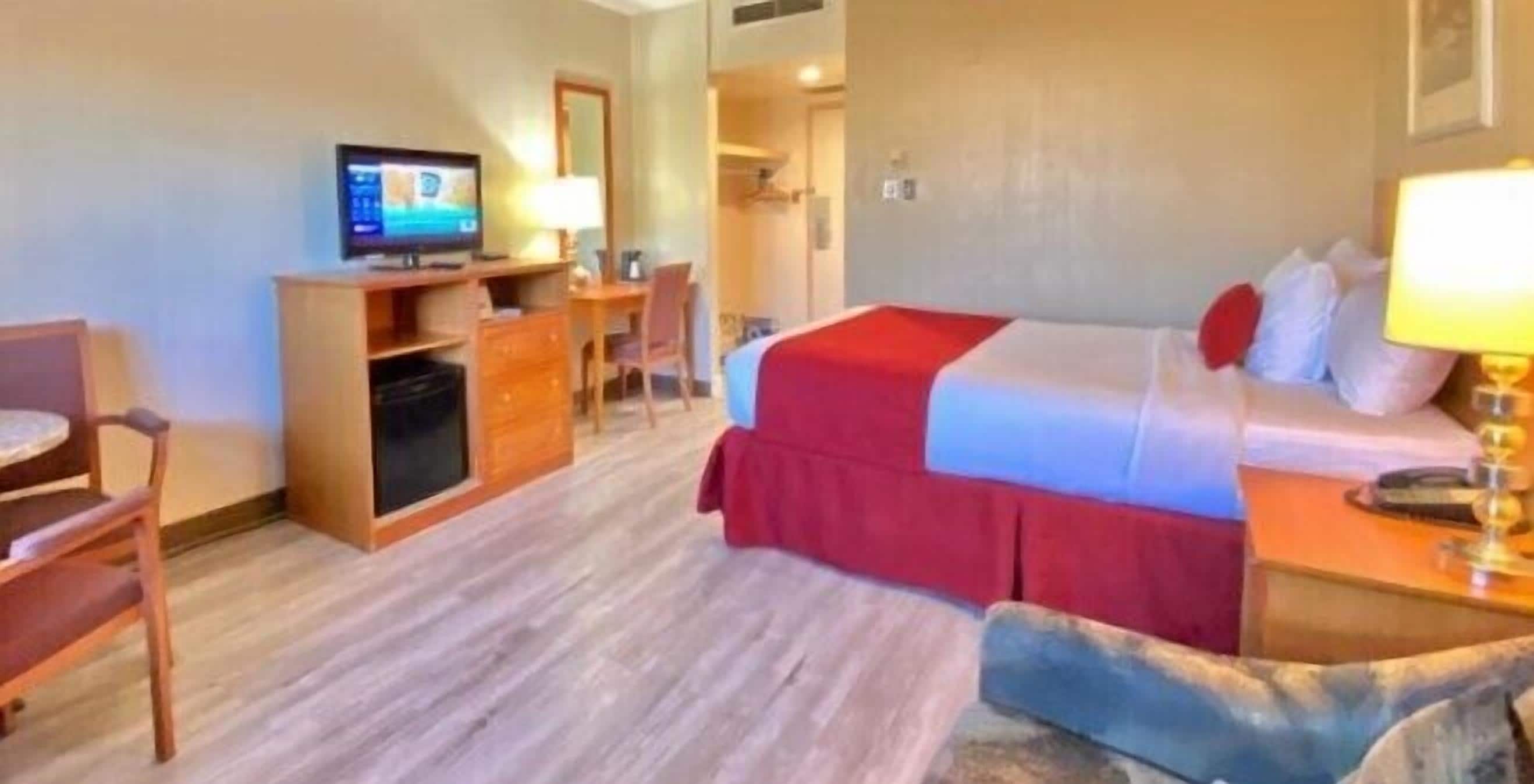 Photo - Travelodge by Wyndham Edmonton East