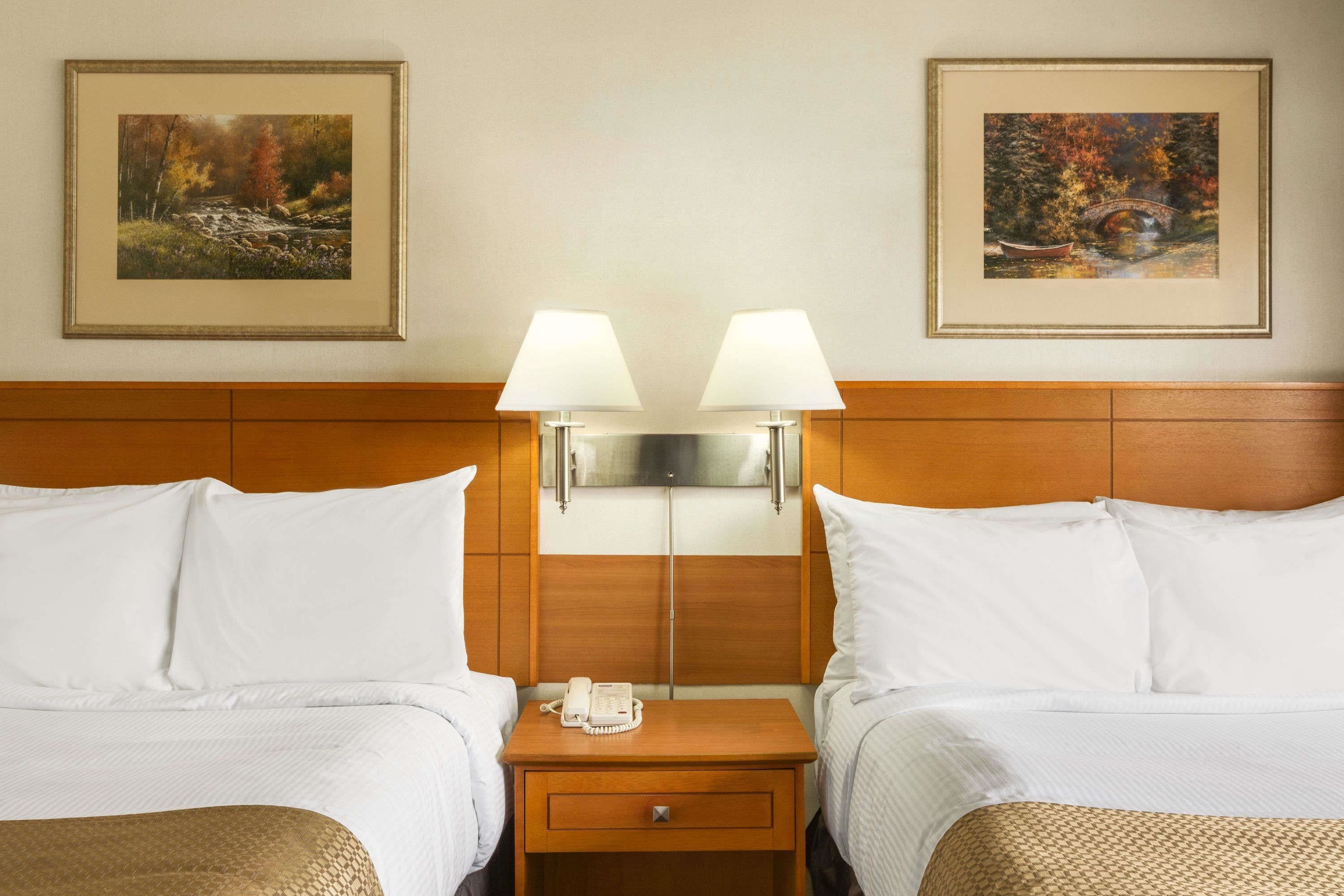 Photo - Travelodge by Wyndham Edmonton East