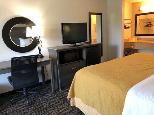 Motel 6 La Place, LA