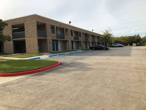 Motel 6 La Place, LA