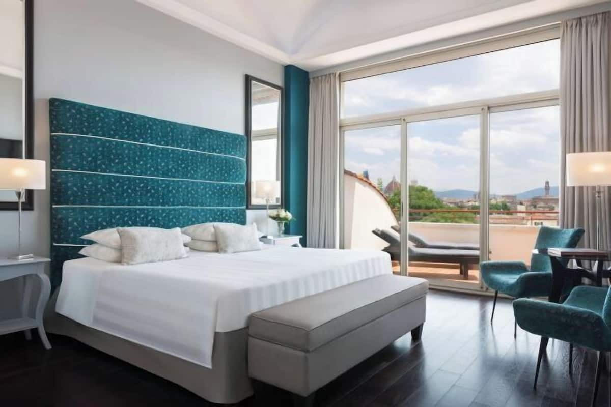 Ropa de cama de alta calidad y minibar