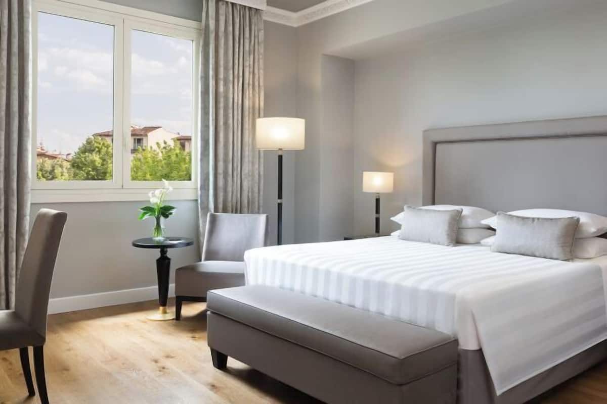 Ropa de cama de alta calidad y minibar