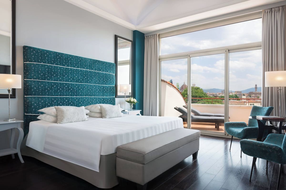 premium room, 2 single beds, non smoking (balcony) | premium bedding, minibar, in-room safe, desk