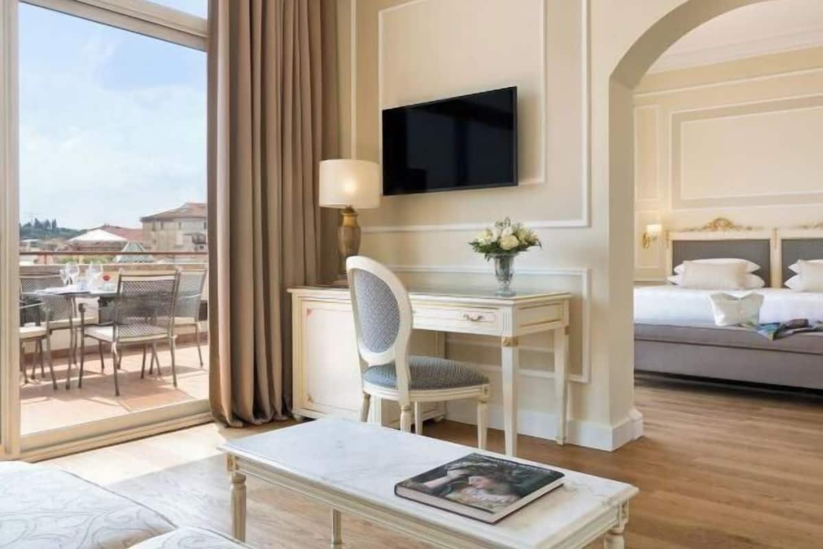 Ropa de cama de alta calidad y minibar