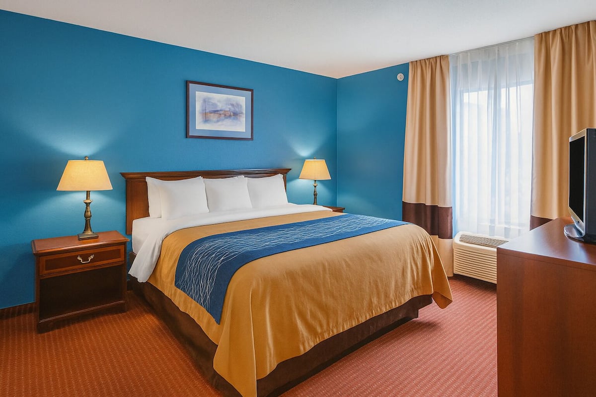 In-room safe, individually decorated, individually furnished