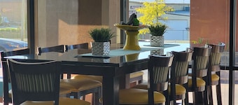 Bristol Arcadia Inn