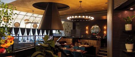 Breakfast area