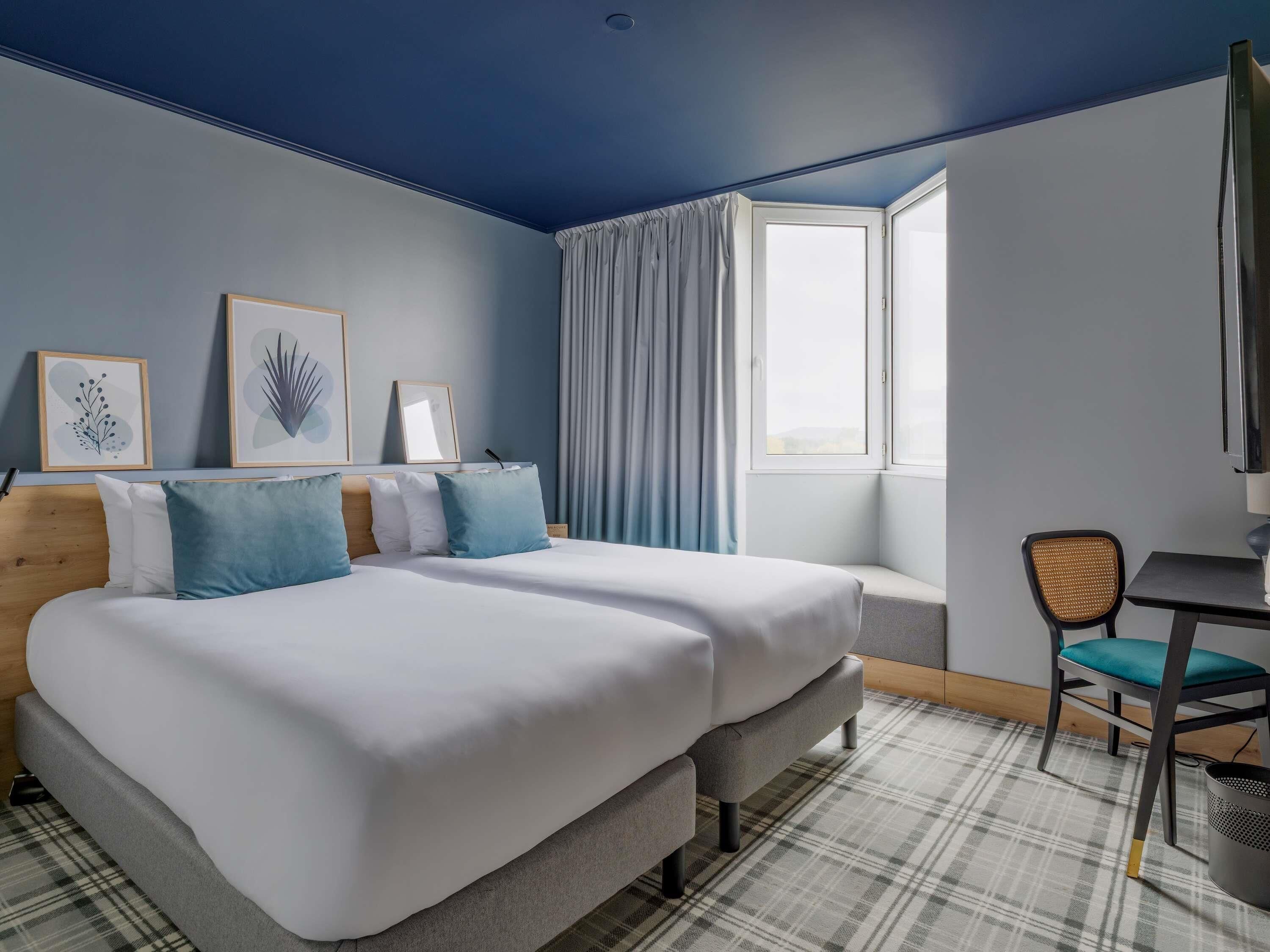 Superior Room, 2 Single Beds | Premium bedding, in-room safe, desk, blackout curtains