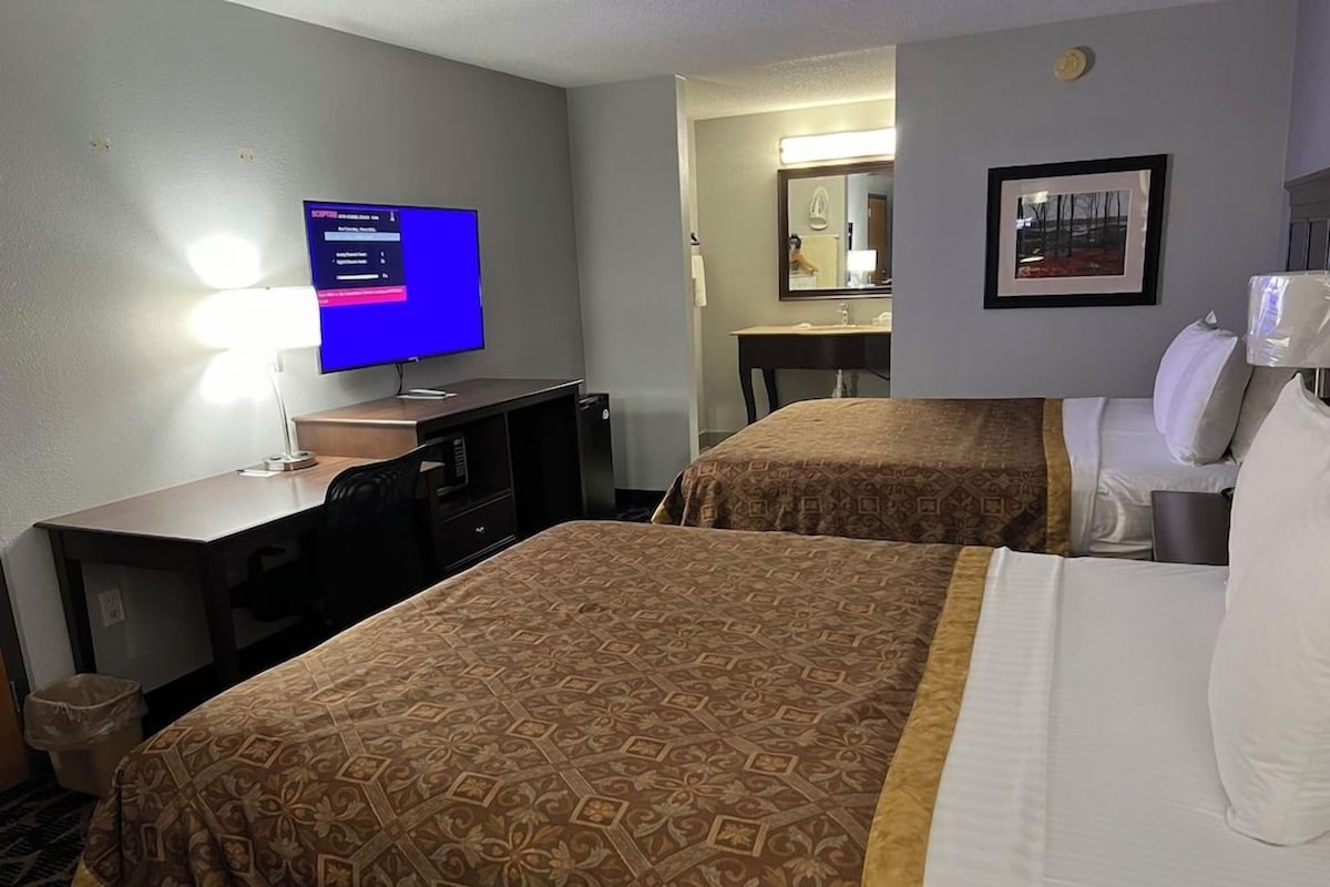 Pillowtop beds, desk, iron/ironing board, WiFi (free)