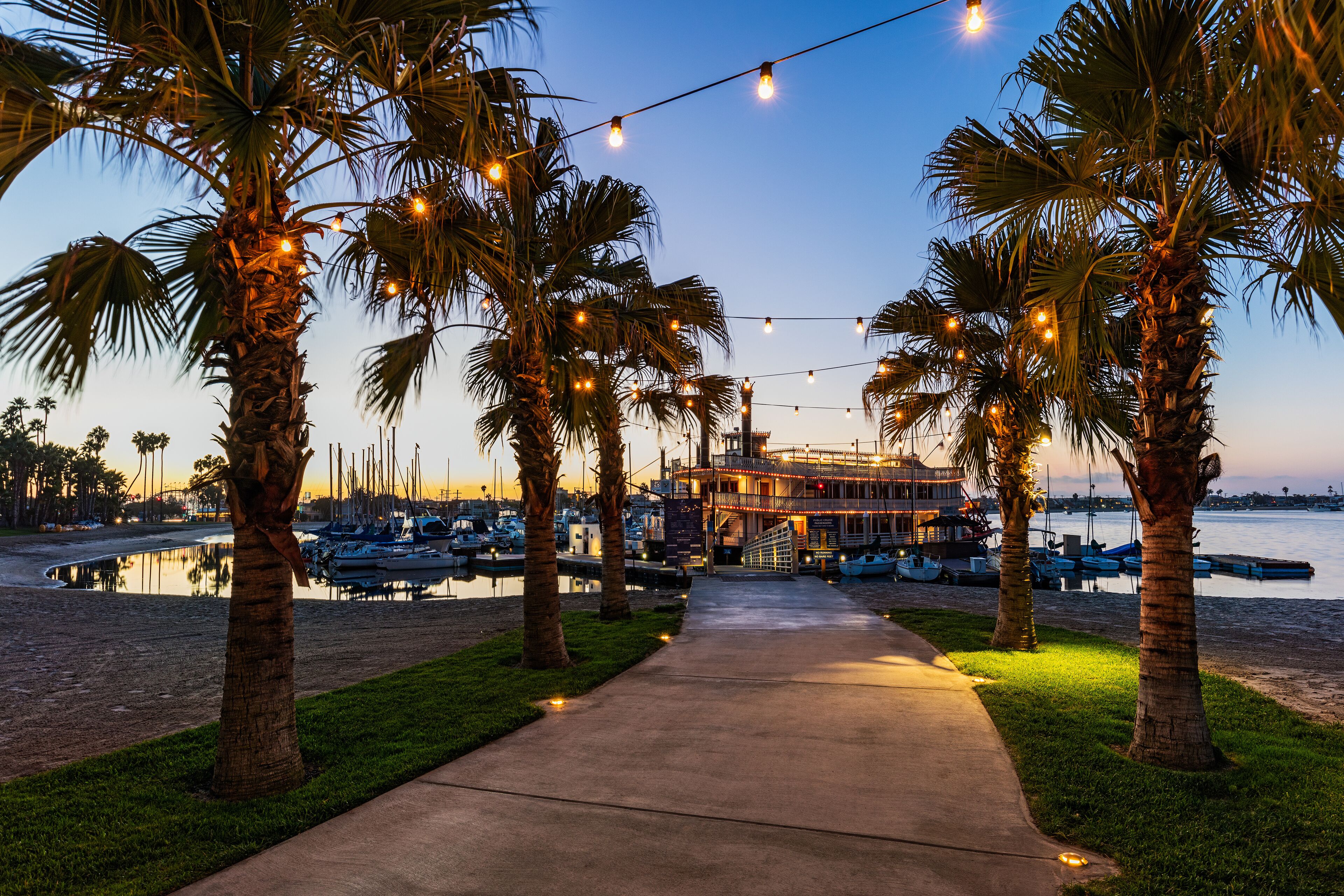 Suite, 1 King Bed with Sofa bed, Bay View (Marina Suite King 2nd Floor) | Dock