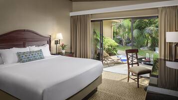 Zimmersafe, Schreibtisch, Verdunkelungsvorhänge, Bügeleisen/Bügelbrett