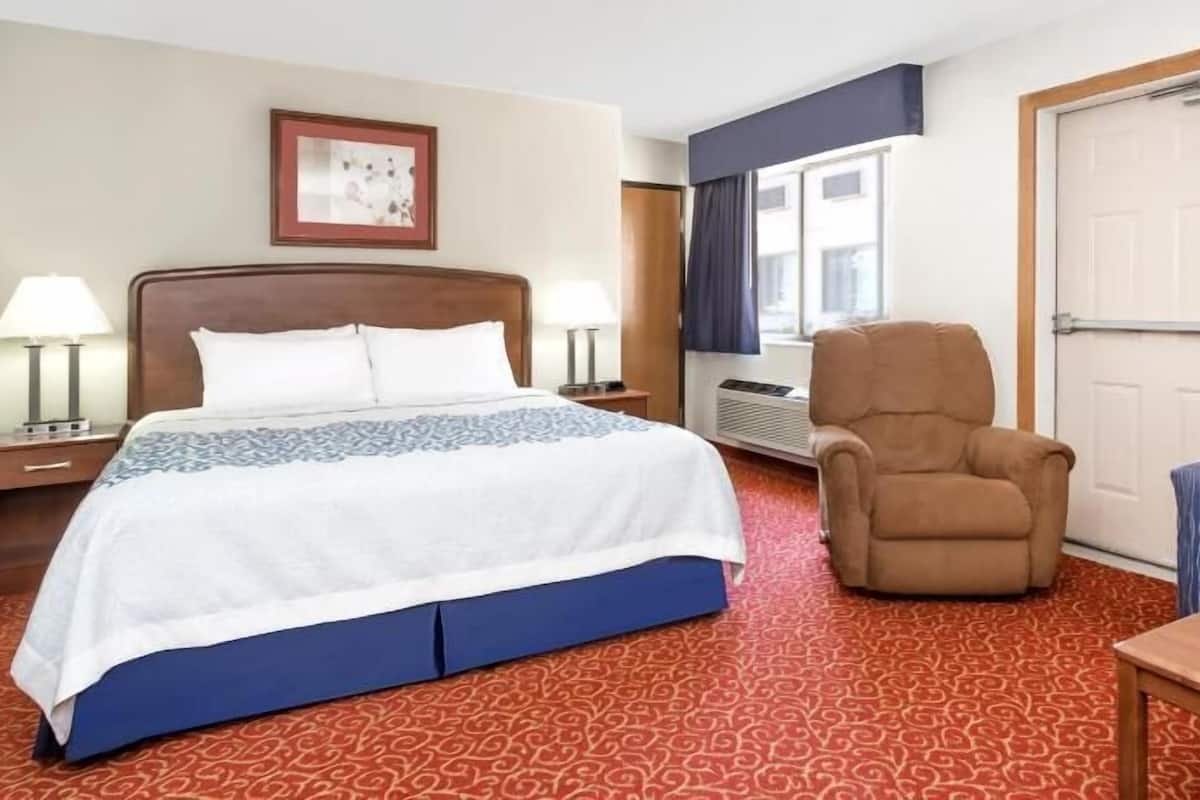 In-room safe, desk, iron/ironing board, free cots/infant beds