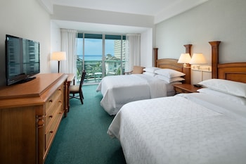 Room, Pool View (Princess) | Premium bedding, down comforters, in-room safe, desk at Sheraton Princess Kaiulani