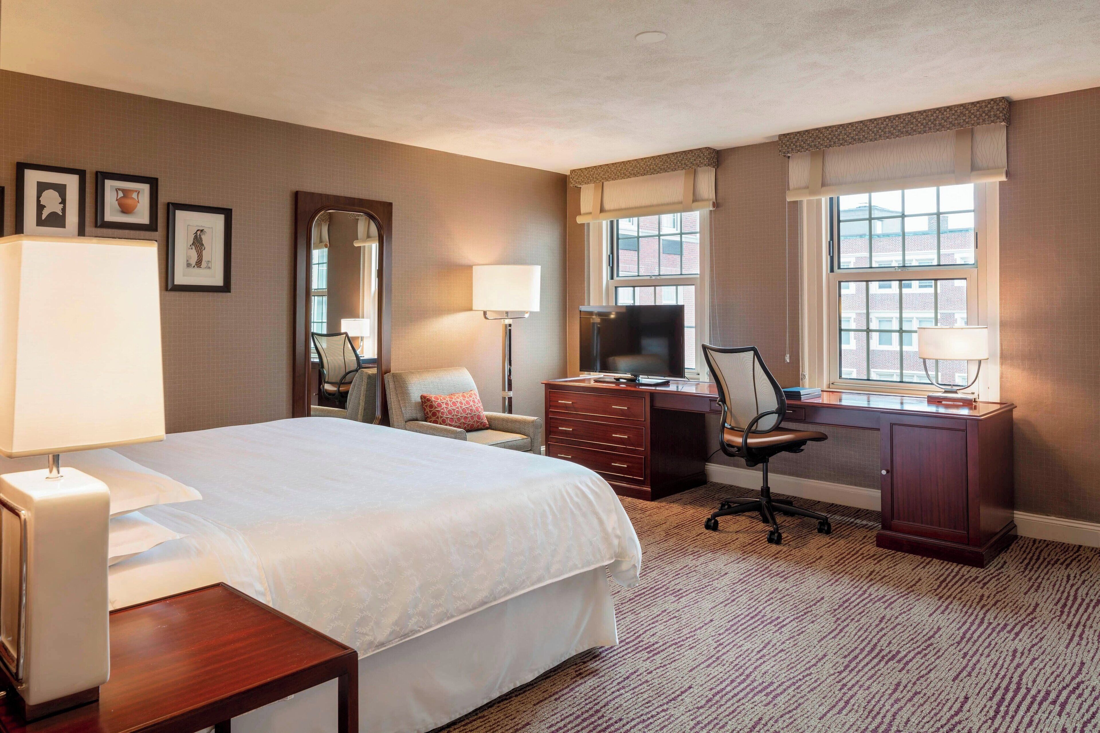 premium bedding, in-room safe, desk, laptop workspace