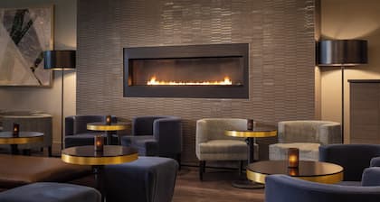Sheraton Commander Hotel