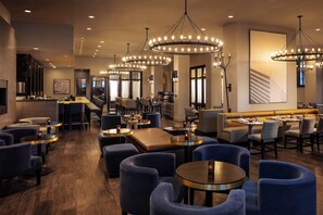 바(숙박 시설 내)