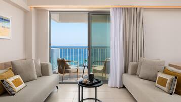 Deluxe Suite, Beachfront | In-room safe, soundproofing, free WiFi, bed sheets