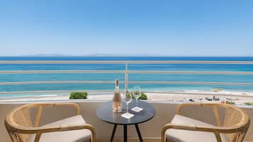 Sea Front Superior Twin | Coffres-forts dans les chambres, chambres insonorisées, Wi-Fi gratuit