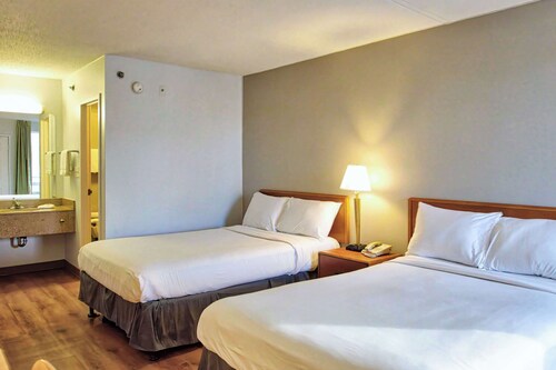 Motel 6 Buffalo, NY - Airport - Williamsville