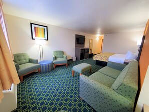 Studio Suite, 1 King Bed, Non Smoking | Premium bedding, desk, iron/ironing board, free cots/infant beds