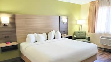 Habitación, 1 cama de matrimonio grande, accesible para personas con discapacidad, no fumadores | Ropa de cama de alta calidad, escritorio, tabla de planchar con plancha