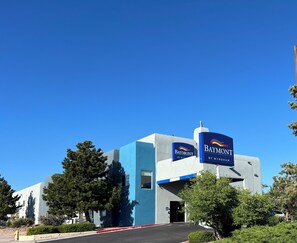 Exterior - Baymont by Wyndham Santa Fe (Santa Fe)