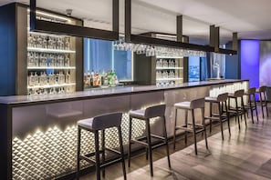 Gastropub, beach views, open daily
