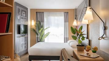 Standard Room, 2 Double Beds | Premium bedding, in-room safe, desk, blackout drapes