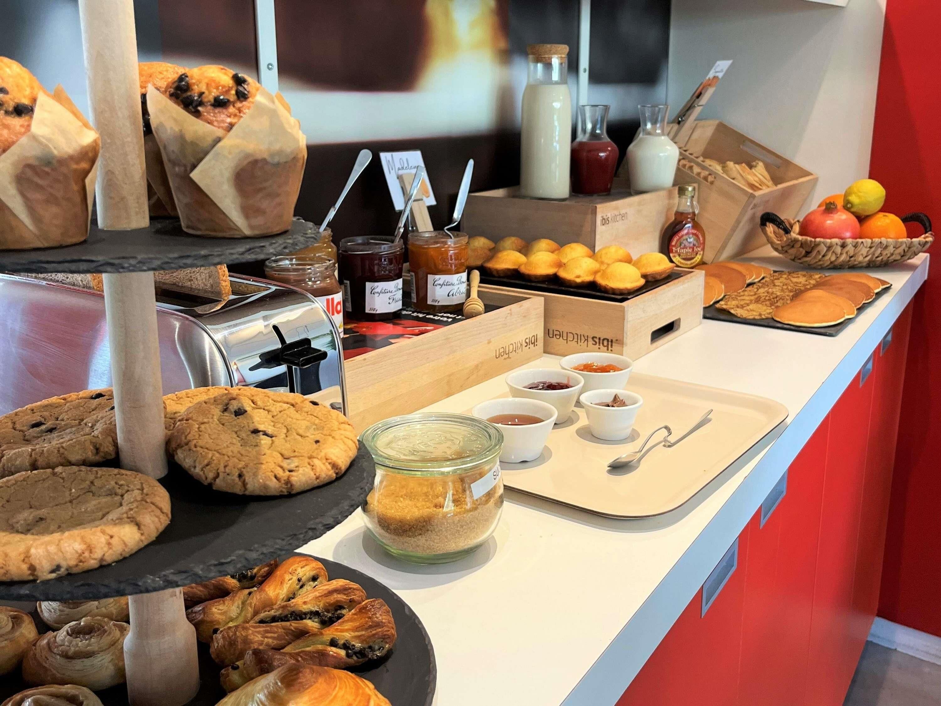 daily buffet breakfast (eur 13.90 per person)