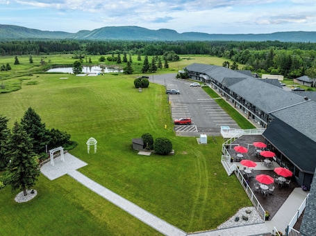 Exterior. Best Western Plus Nor'wester Hotel & Conference Centre