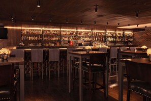 3 bars/lounges, rooftop bar, cocktail bar
