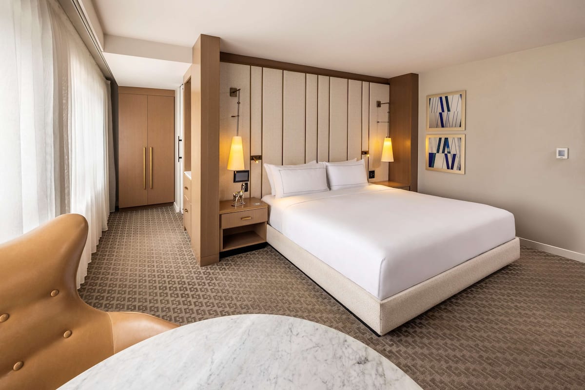1 bedroom, premium bedding, in-room safe, desk