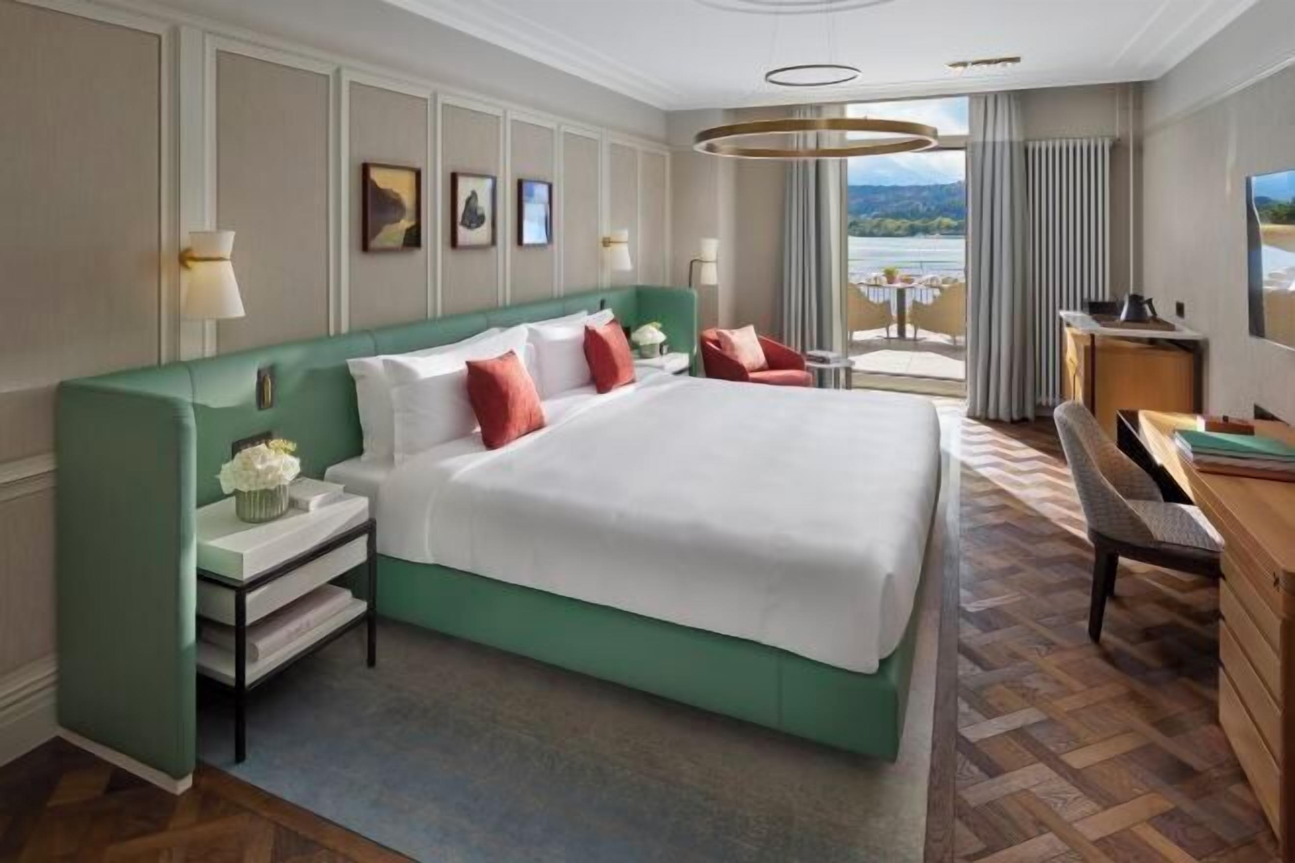 Ylelliset vuodevaatteet, ilmaiset minibaarituotteet