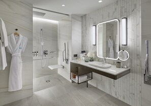 Free toiletries, hair dryer, bathrobes, slippers - Mandarin Oriental Palace, Luzern (Lucerne)