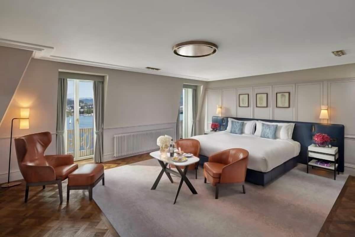 Premium bedding, free minibar, in-room safe, individually decorated