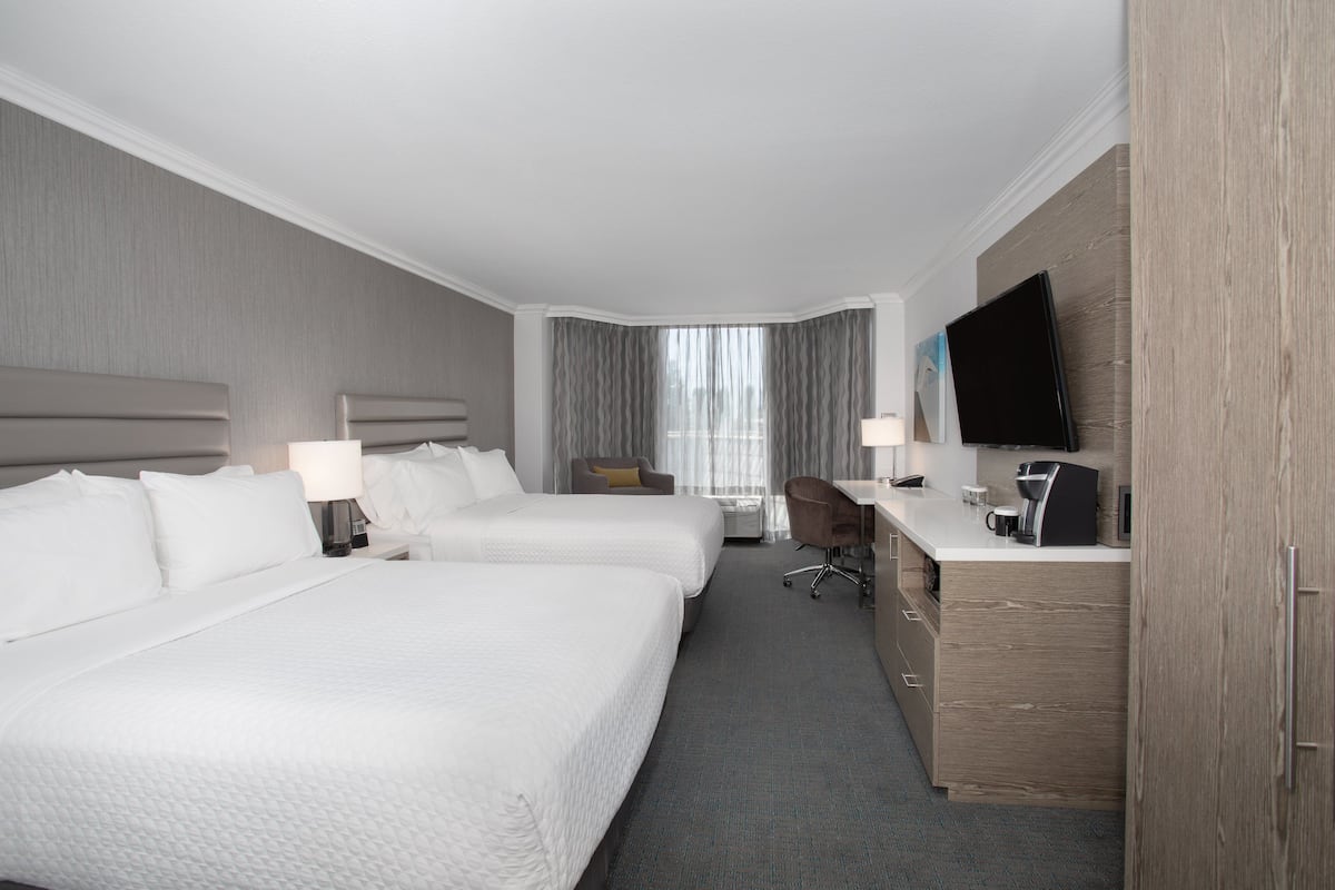 1 bedroom, premium bedding, in-room safe, desk