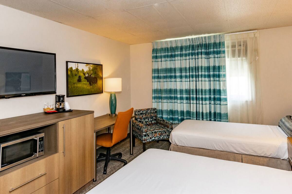 desk, iron/ironing board, free wifi, bed sheets