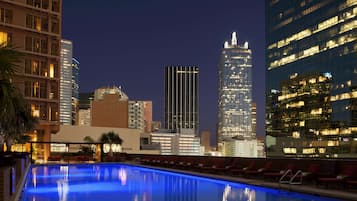 Outdoor pool, pool umbrellas