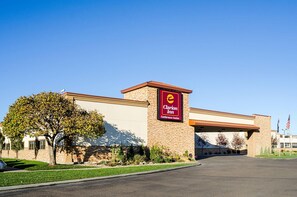 Exterior - Clarion Inn Garden City (Garden City)