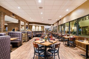 Free daily cooked-to-order breakfast